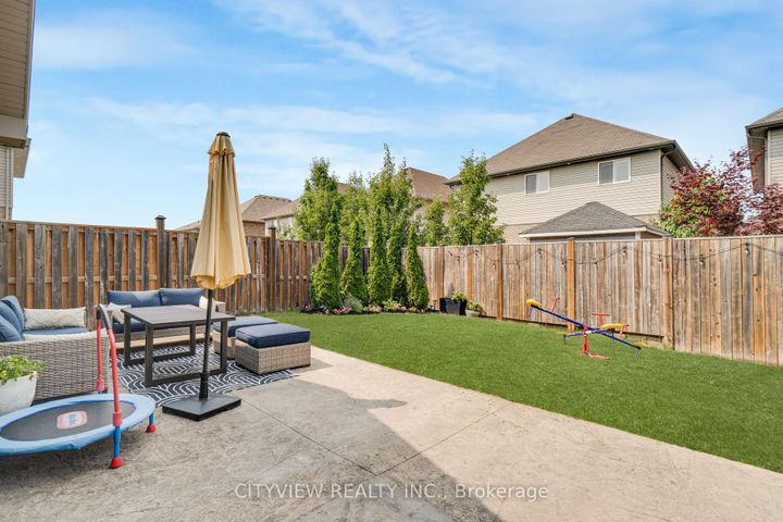 Photo 23 at 41 Bellagio Avenue, Stoney Creek Mountain, Hamilton