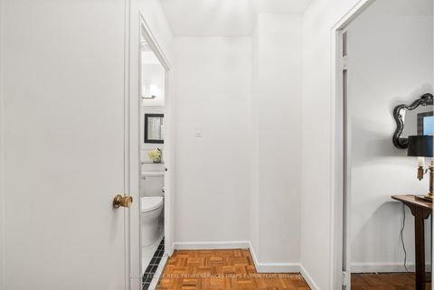 Photo 8 at 204 - 581 Avenue Road, St. Clair, Toronto