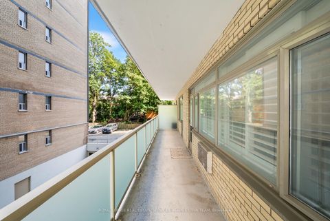 Photo 13 at 204 - 581 Avenue Road, St. Clair, Toronto