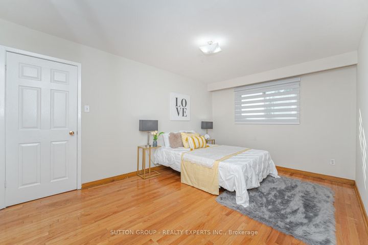 Photo 17 at 3783 Keenan Crescent, Malton, Mississauga