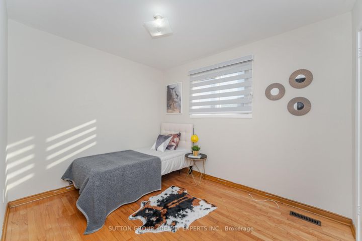 Photo 20 at 3783 Keenan Crescent, Malton, Mississauga