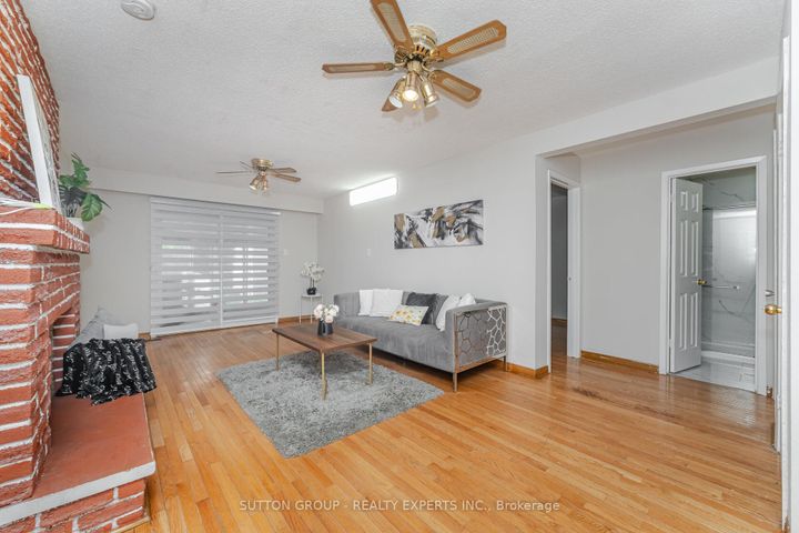 Photo 25 at 3783 Keenan Crescent, Malton, Mississauga
