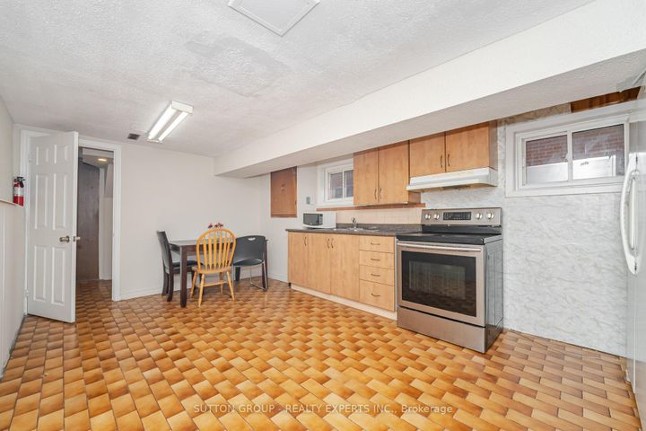 Photo 32 at 3783 Keenan Crescent, Malton, Mississauga
