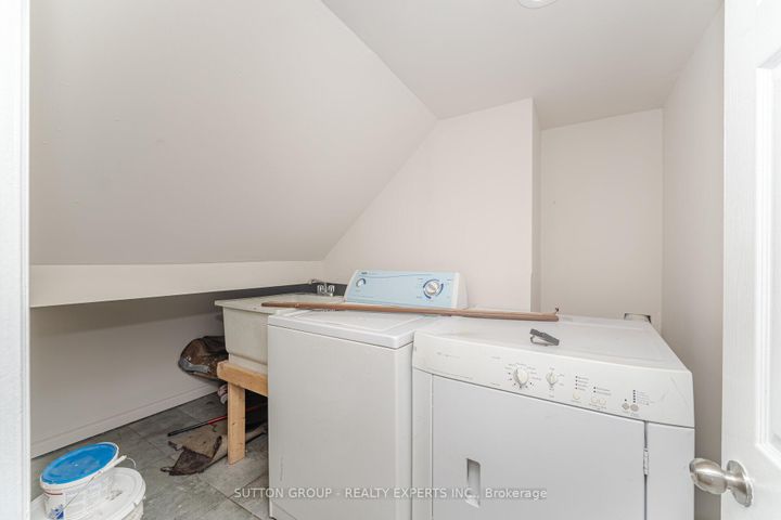 Photo 43 at 3783 Keenan Crescent, Malton, Mississauga