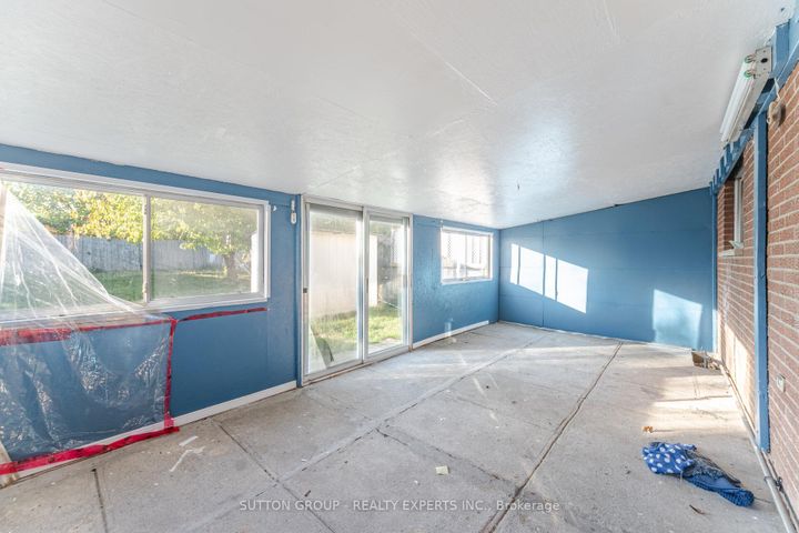 Photo 44 at 3783 Keenan Crescent, Malton, Mississauga