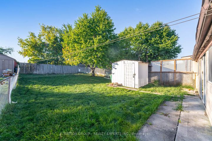 Photo 45 at 3783 Keenan Crescent, Malton, Mississauga