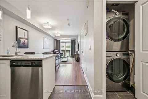Photo 9 at 414 - 216 Oak Park Boulevard, RO River Oaks, Oakville