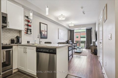 Photo 5 at 414 - 216 Oak Park Boulevard, RO River Oaks, Oakville