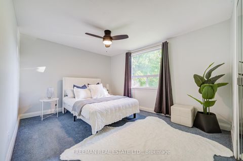 Photo 13 at 6 Lloyd George Avenue, Alderwood, Toronto