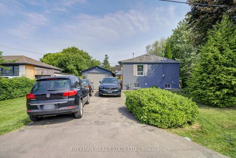 Photo 41 at 6 Lloyd George Avenue, Alderwood, Toronto