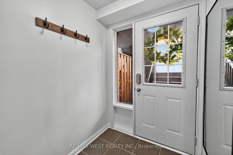Photo 14 at 117 - 14 Foundry Avenue, Junction, Toronto