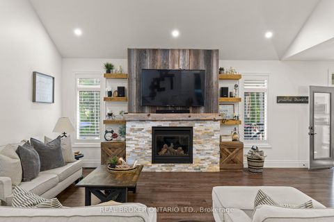 Photo 5 at 49 Sydenham Trail W, Rural Clearview, Clearview