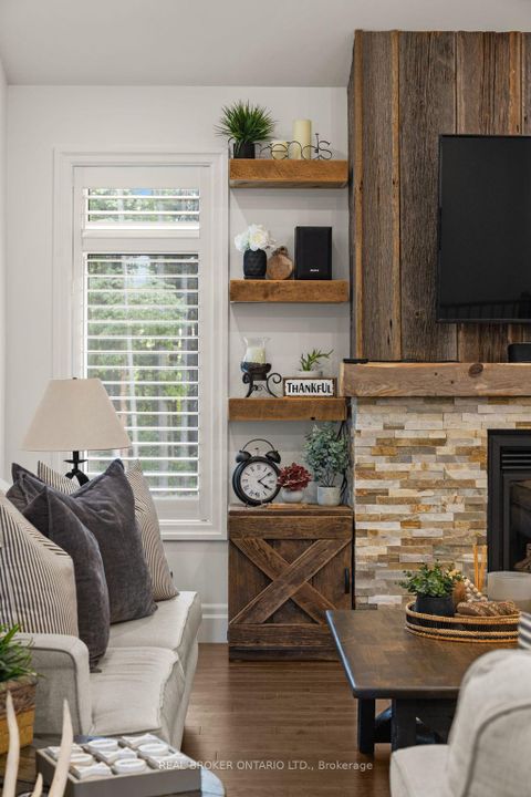 Photo 6 at 49 Sydenham Trail W, Rural Clearview, Clearview