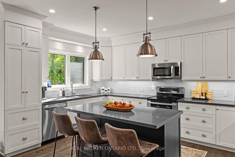 Photo 13 at 49 Sydenham Trail W, Rural Clearview, Clearview