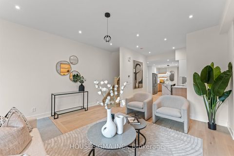 Photo 8 at 204 Franklin Avenue, Junction, Toronto