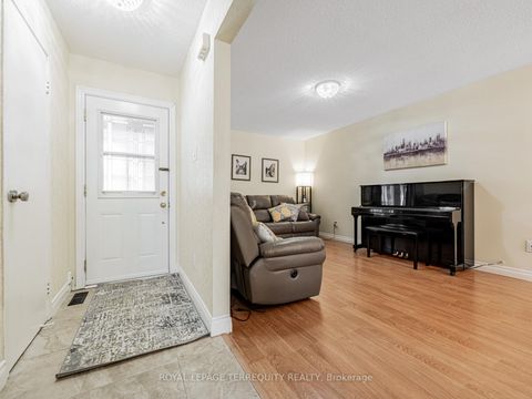 Photo 2 at 65 Bob O'link Avenue, Glen Shields, Vaughan
