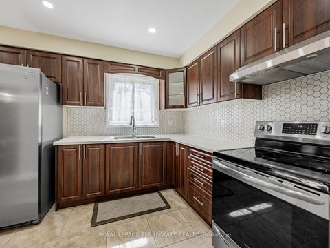 Photo 4 at 65 Bob O'link Avenue, Glen Shields, Vaughan