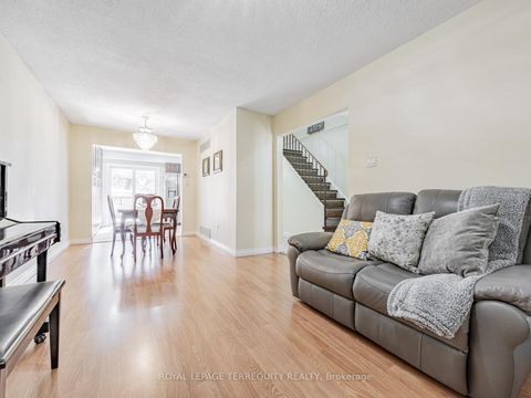 Photo 12 at 65 Bob O'link Avenue, Glen Shields, Vaughan