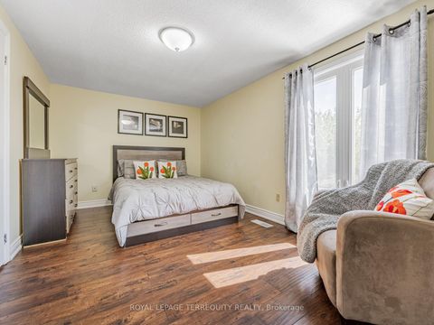 Photo 18 at 65 Bob O'link Avenue, Glen Shields, Vaughan