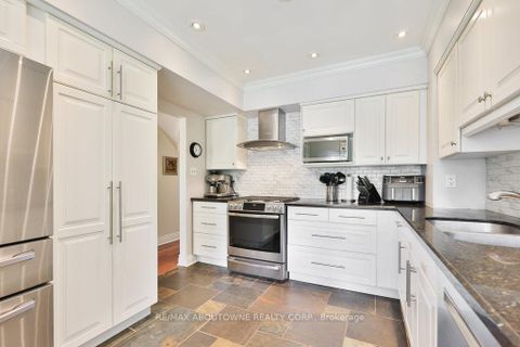 Photo 12 at 68 Tradewind Drive, BR Bronte, Oakville