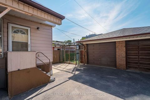 Photo 35 at 245 Belgravia Avenue, Belgravia, Toronto