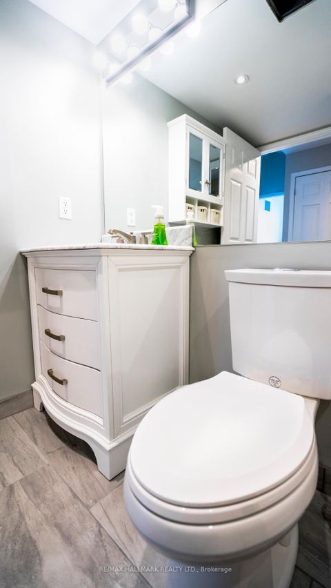 Photo 15 at 2525 - 230 Queens Quay W, Waterfront Communities C1, Toronto