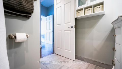 Photo 17 at 2525 - 230 Queens Quay W, Waterfront Communities C1, Toronto