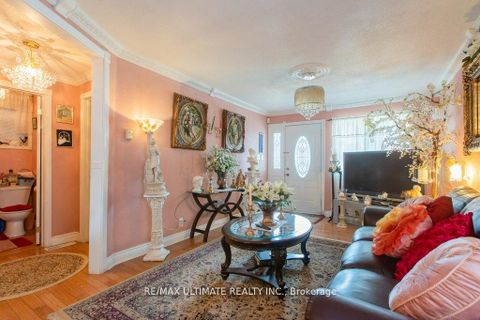 Photo 2 at 110 Aileen Avenue, Eglinton West, Toronto