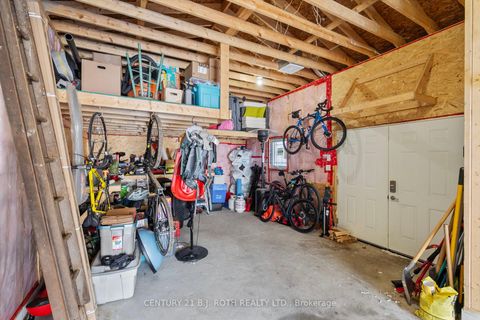 Photo 9 at 88 Puget Street, Codrington, Barrie Photo 9 at 88 Puget Street, Codrington, Barrie