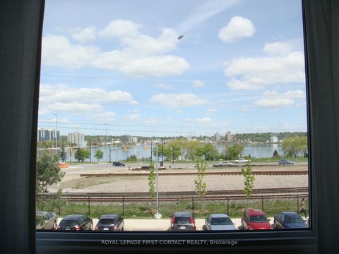 Photo 8 at 95 Gowan Street, Allandale, Barrie