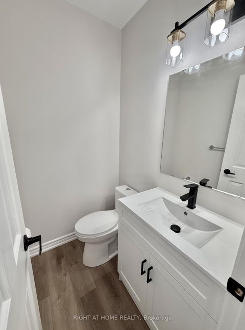 Photo 5 at 13 - 2 Wooded Carse Way, Branson, Toronto