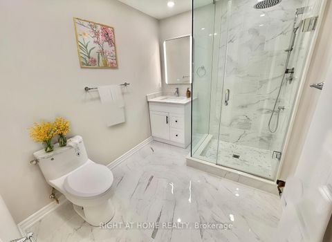Photo 14 at 13 - 2 Wooded Carse Way, Branson, Toronto