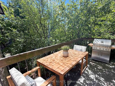 Photo 18 at 13 - 2 Wooded Carse Way, Branson, Toronto