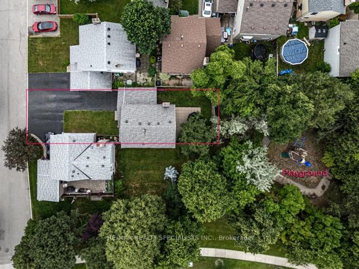 Photo 13 at 45 - 45 Neuchatel Place, Meadowvale, Mississauga