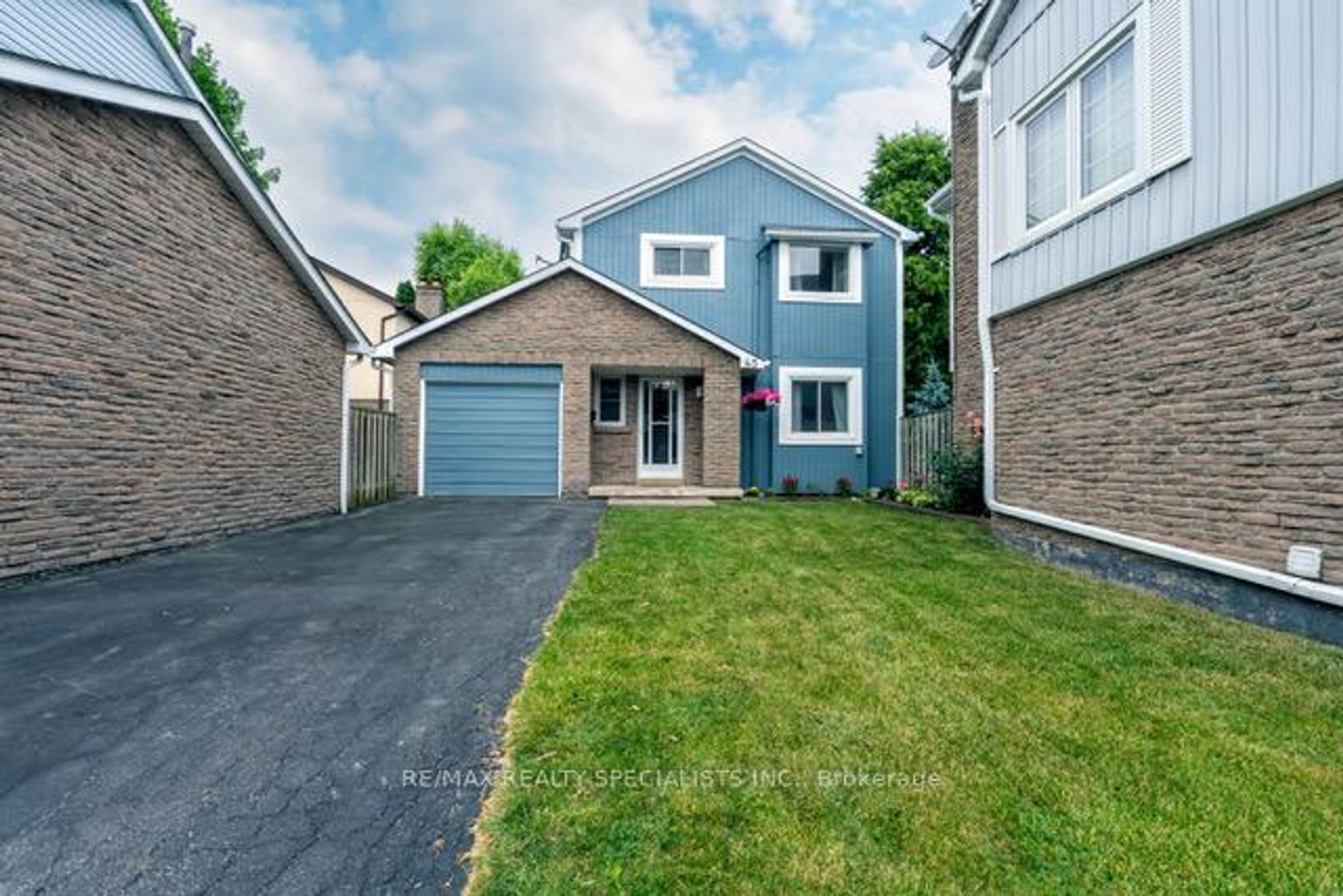 45 - 45 Neuchatel Place, Meadowvale, Mississauga 2
