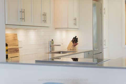 Photo 5 at 2331 Ontario Street, BR Bronte, Oakville
