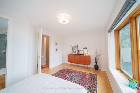 Photo 15 at 2331 Ontario Street, BR Bronte, Oakville