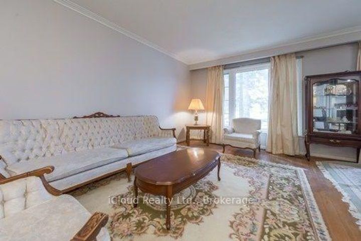 Photo 4 at 3053 Bayview Avenue, Bayview Village, Toronto
