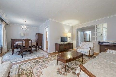Photo 6 at 3053 Bayview Avenue, Bayview Village, Toronto