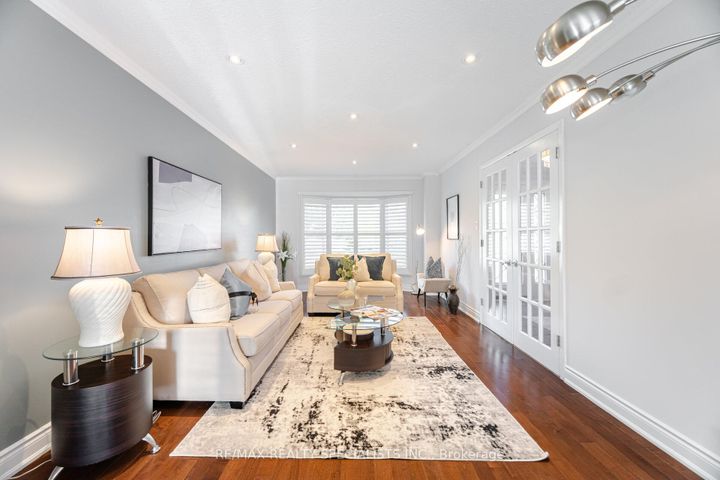 Photo 7 at 6240 Edenwood Drive, Meadowvale, Mississauga