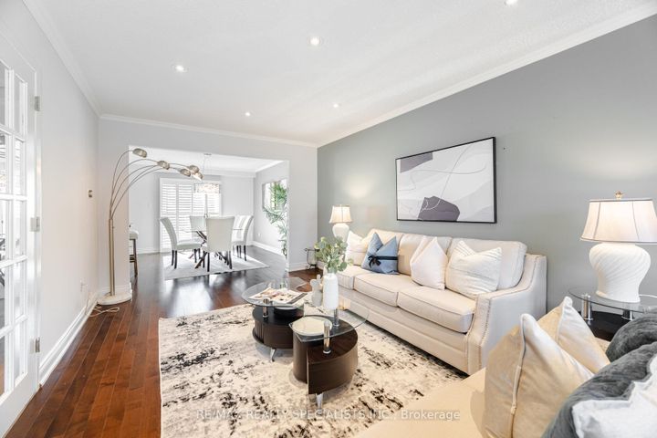 Photo 8 at 6240 Edenwood Drive, Meadowvale, Mississauga