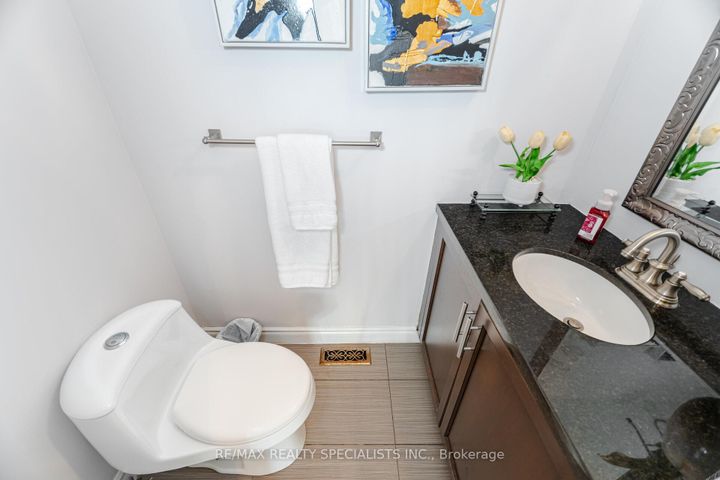 Photo 18 at 6240 Edenwood Drive, Meadowvale, Mississauga