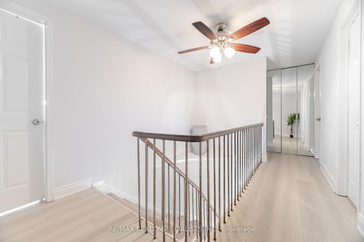 Photo 22 at 6240 Edenwood Drive, Meadowvale, Mississauga