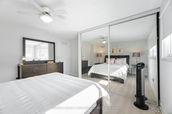 Photo 32 at 6240 Edenwood Drive, Meadowvale, Mississauga