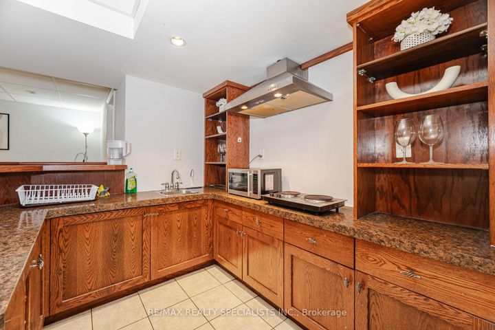 Photo 38 at 6240 Edenwood Drive, Meadowvale, Mississauga