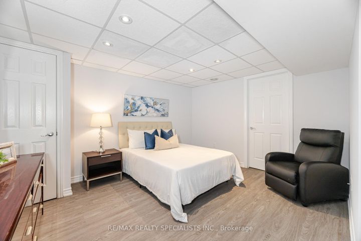 Photo 42 at 6240 Edenwood Drive, Meadowvale, Mississauga