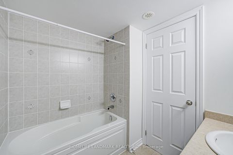 Photo 33 at 8 - 9 Eaton Park Lane, L'Amoreaux, Toronto
