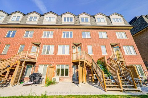 Photo 41 at 8 - 9 Eaton Park Lane, L'Amoreaux, Toronto