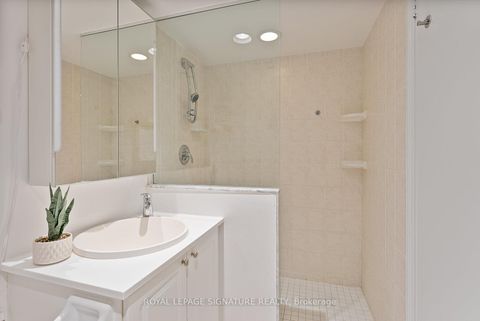 Photo 3 at 1407 - 410 Queens Quay W, Waterfront Communities C1, Toronto