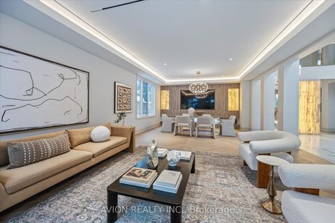 Photo 2 at 72 Lord Seaton Road, Windfields, Toronto